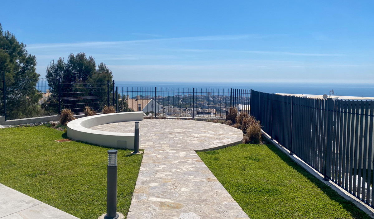 Apartment for sale in Benalmádena