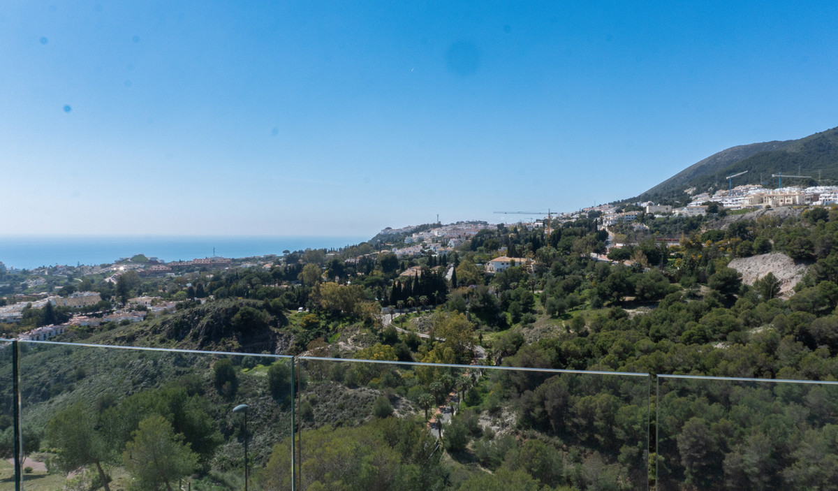 House for sale in Benalmádena