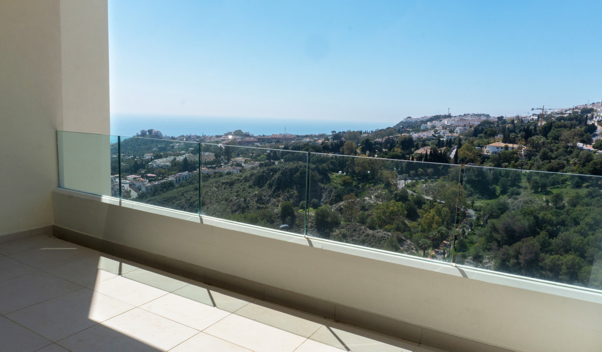 House for sale in Benalmádena