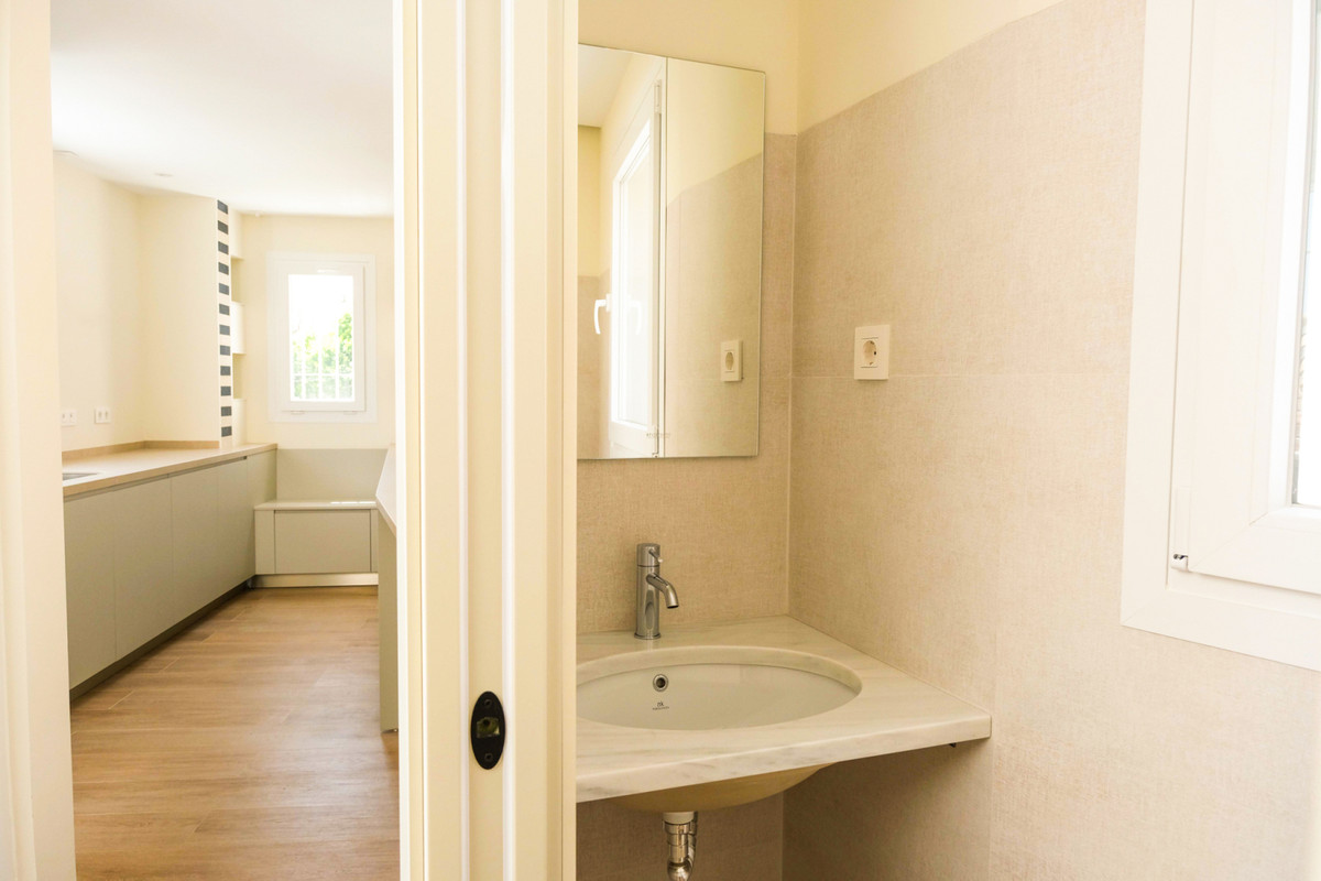 Apartment for sale in Málaga-Este