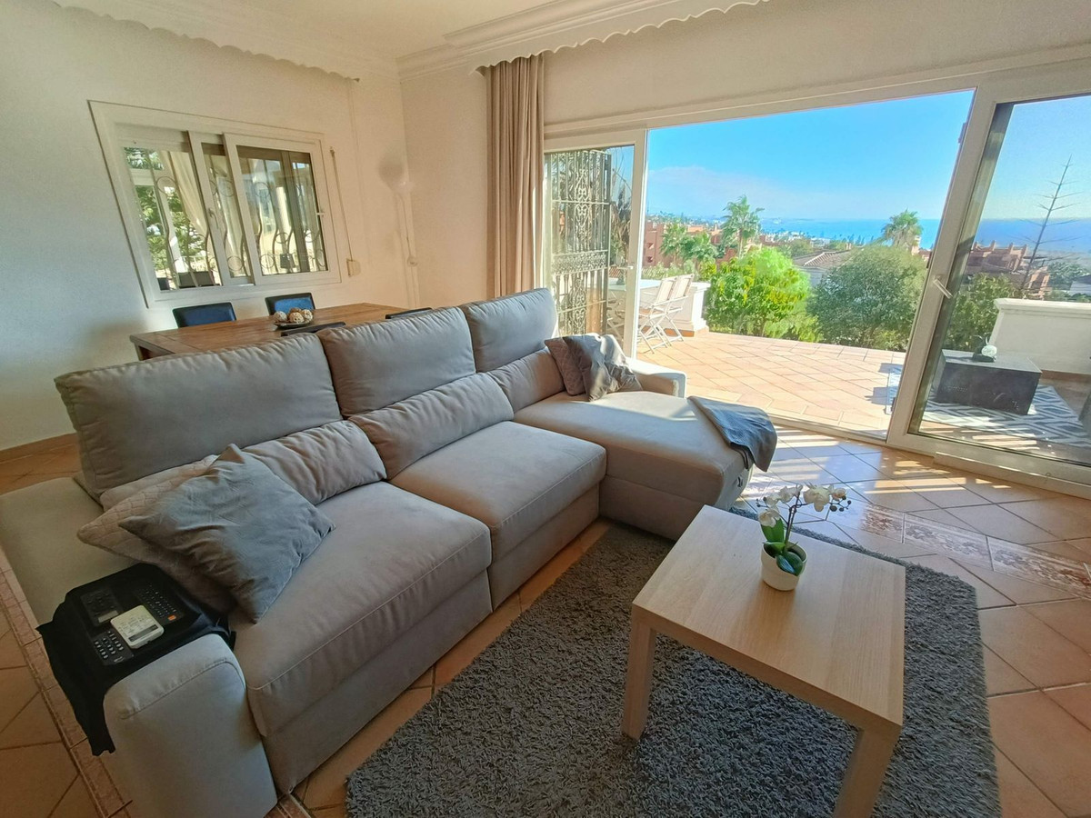 Villa for rent in Estepona