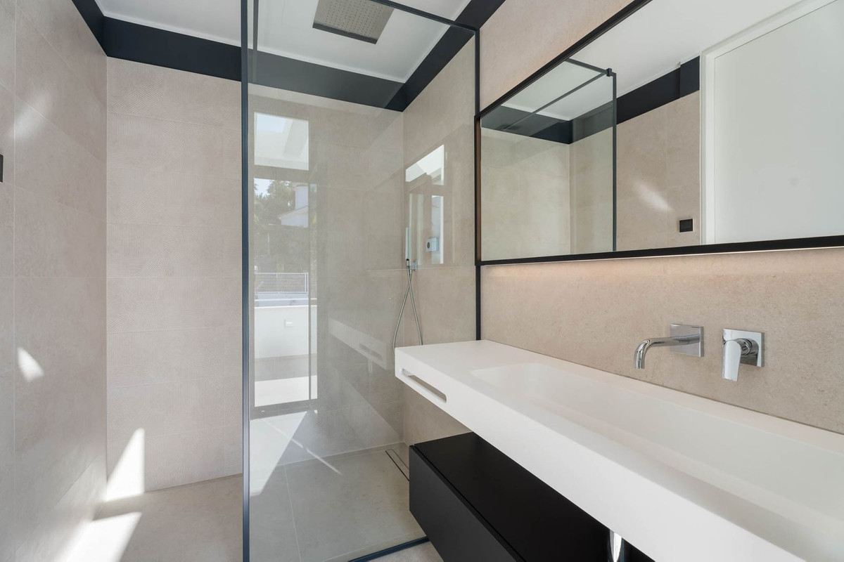Villa for sale in La Cala de Mijas