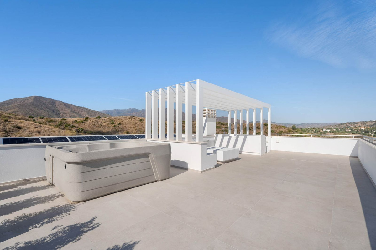 Villa for sale in La Cala de Mijas