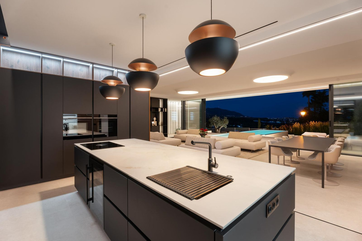 Villa for sale in La Cala de Mijas