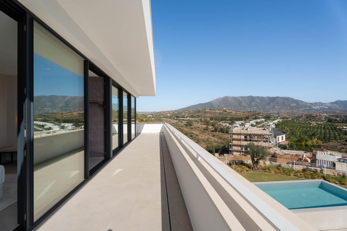 Villa for sale in La Cala de Mijas