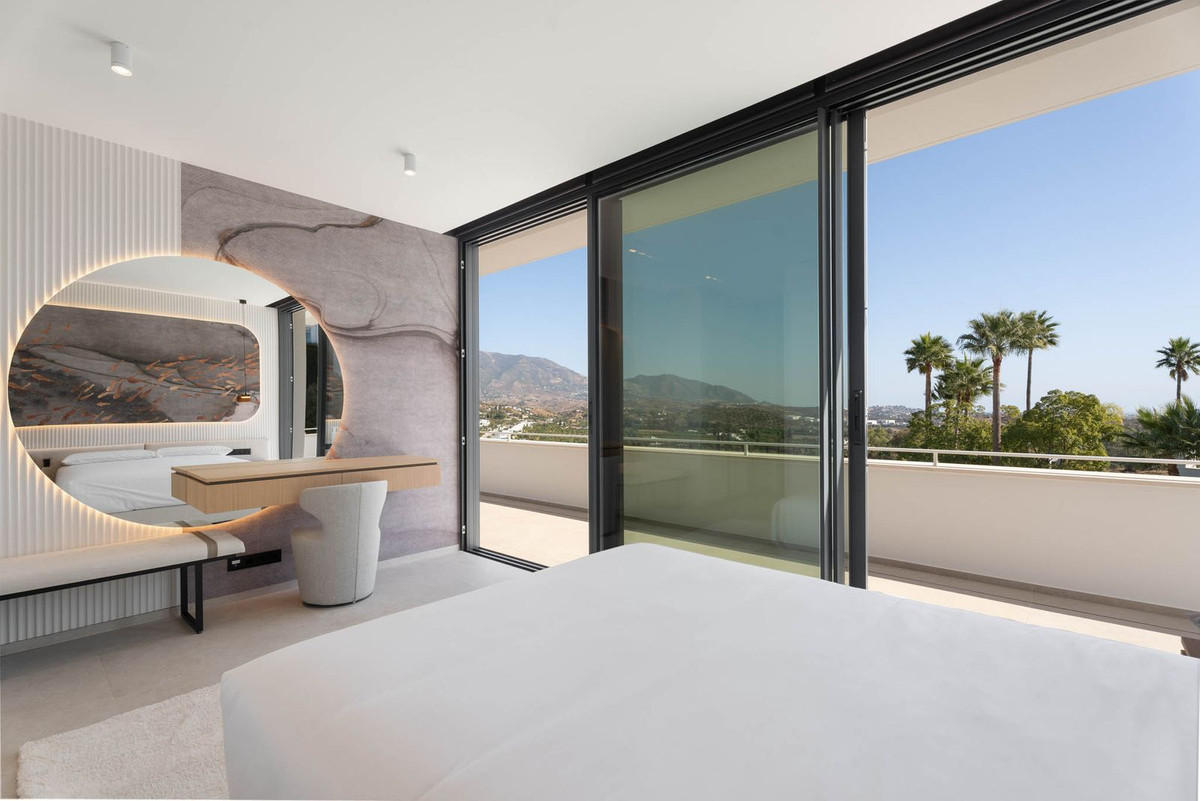 Villa for sale in La Cala de Mijas