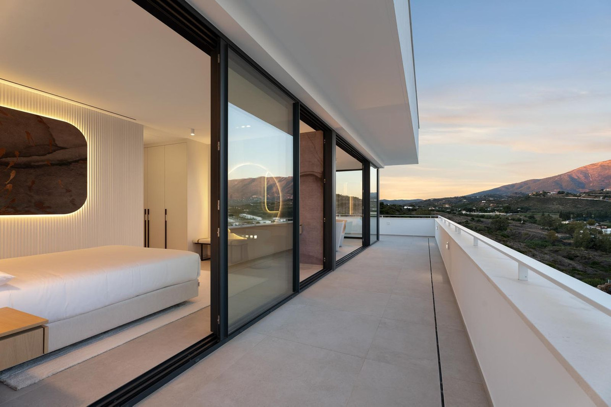 Villa for sale in La Cala de Mijas