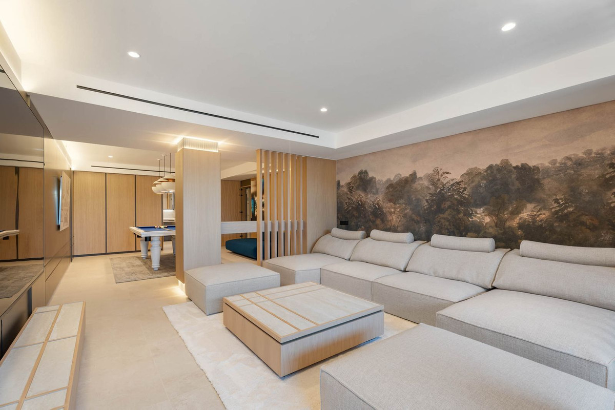 Villa for sale in La Cala de Mijas