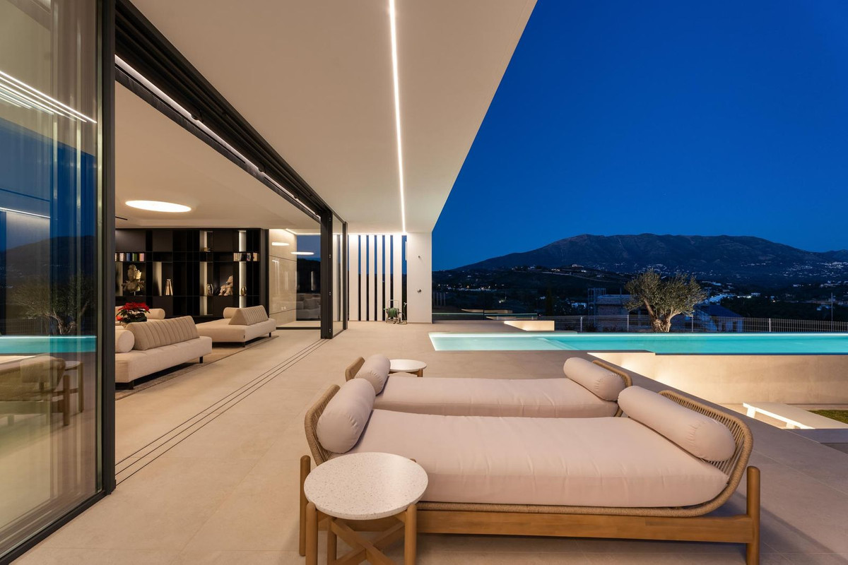 Villa for sale in La Cala de Mijas