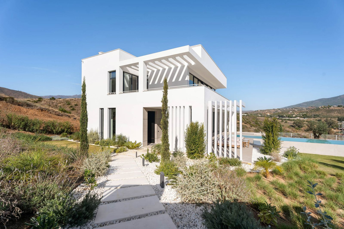 Villa for sale in La Cala de Mijas