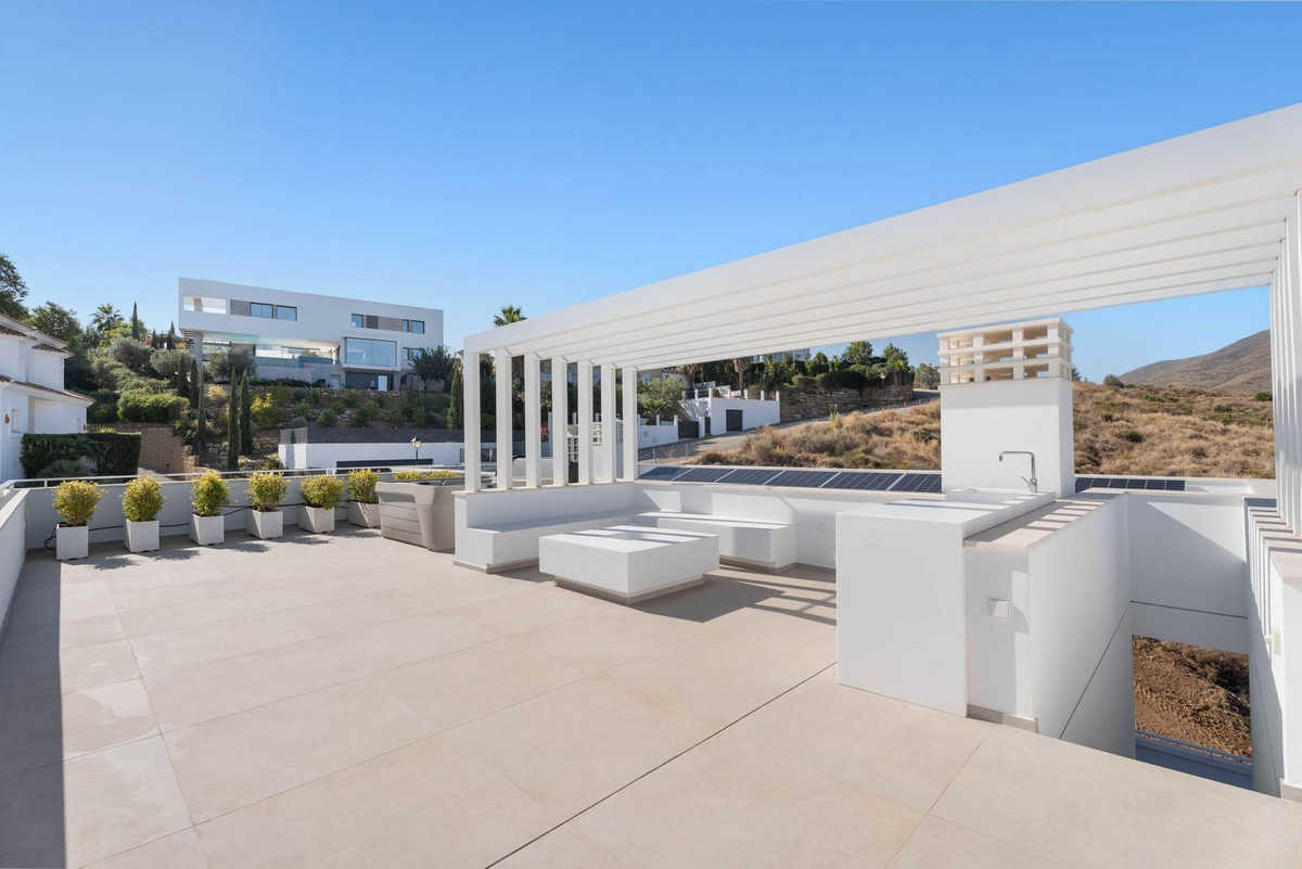 Villa for sale in La Cala de Mijas