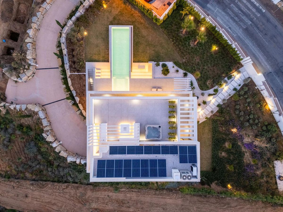 Villa for sale in La Cala de Mijas