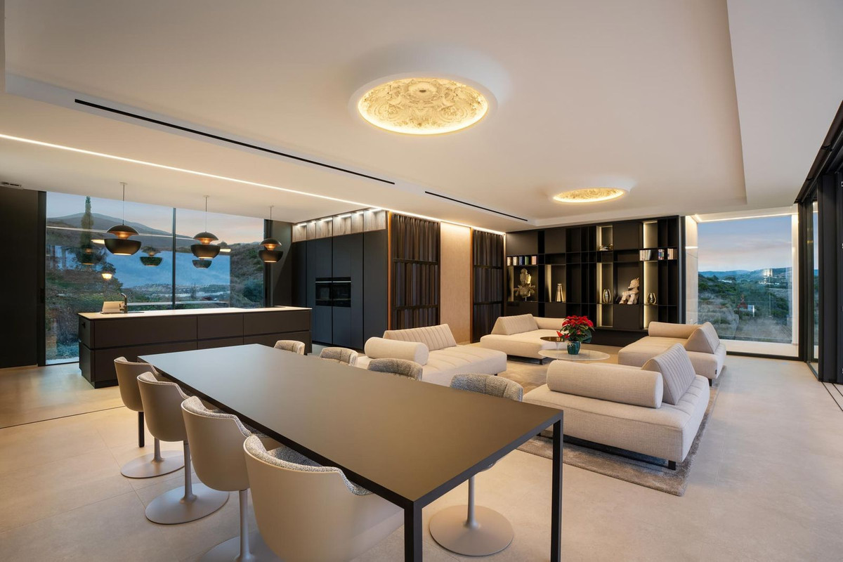 Villa for sale in La Cala de Mijas
