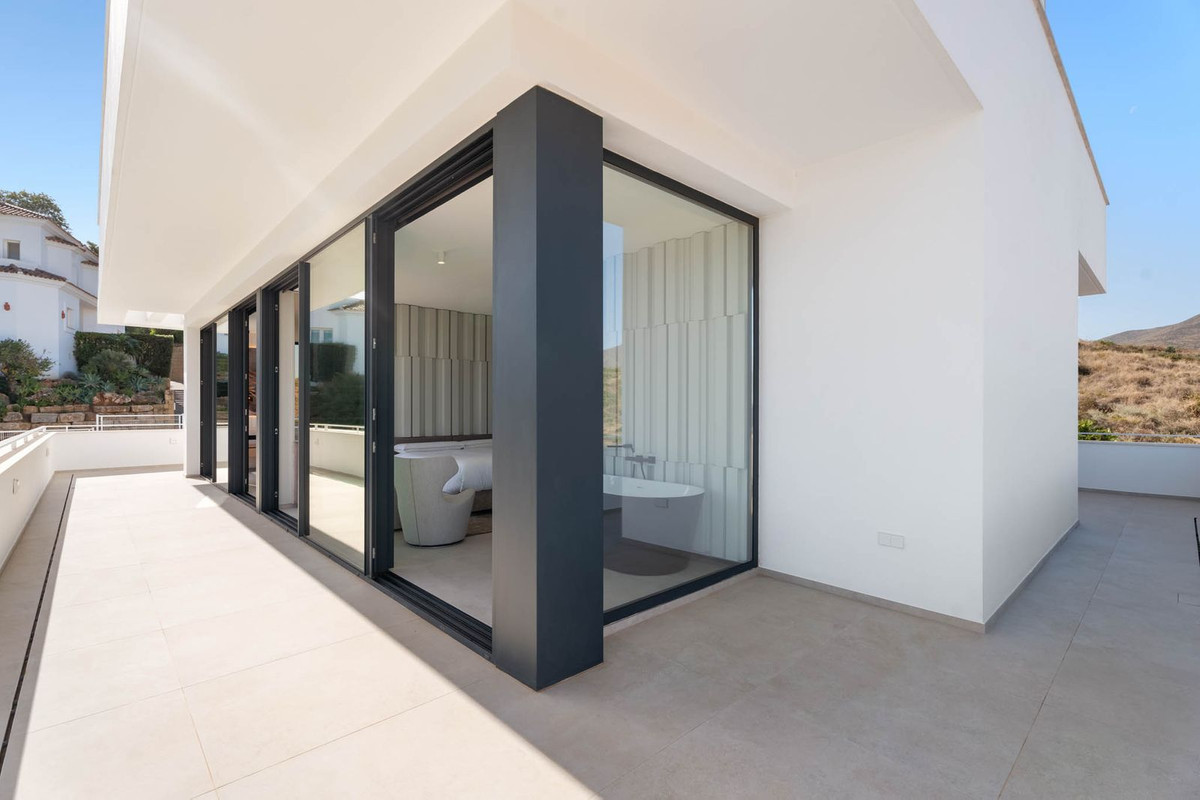 Villa for sale in La Cala de Mijas