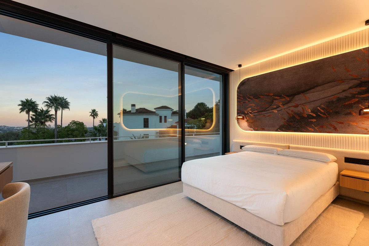 Villa for sale in La Cala de Mijas