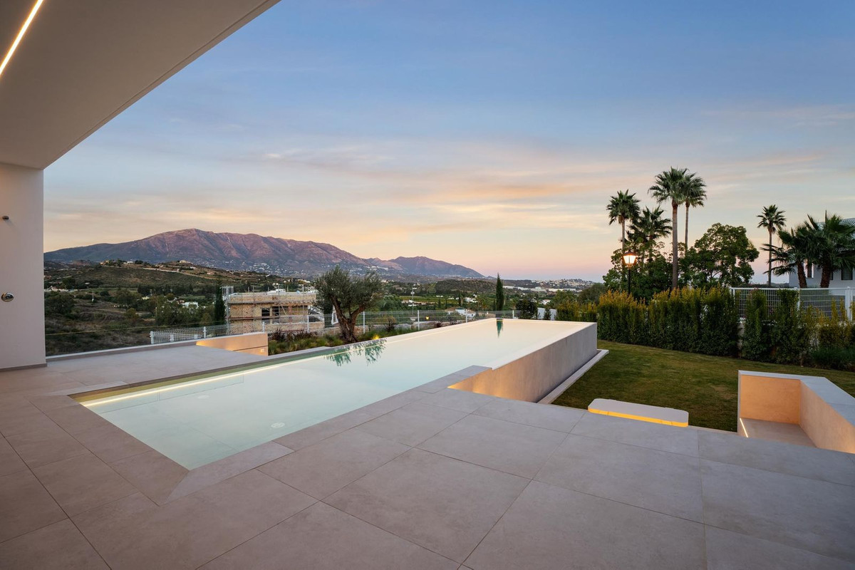 Villa for sale in La Cala de Mijas