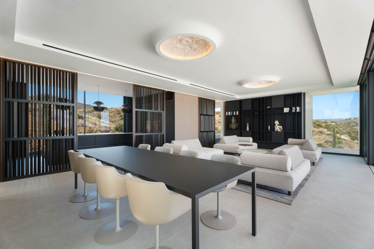 Villa for sale in La Cala de Mijas