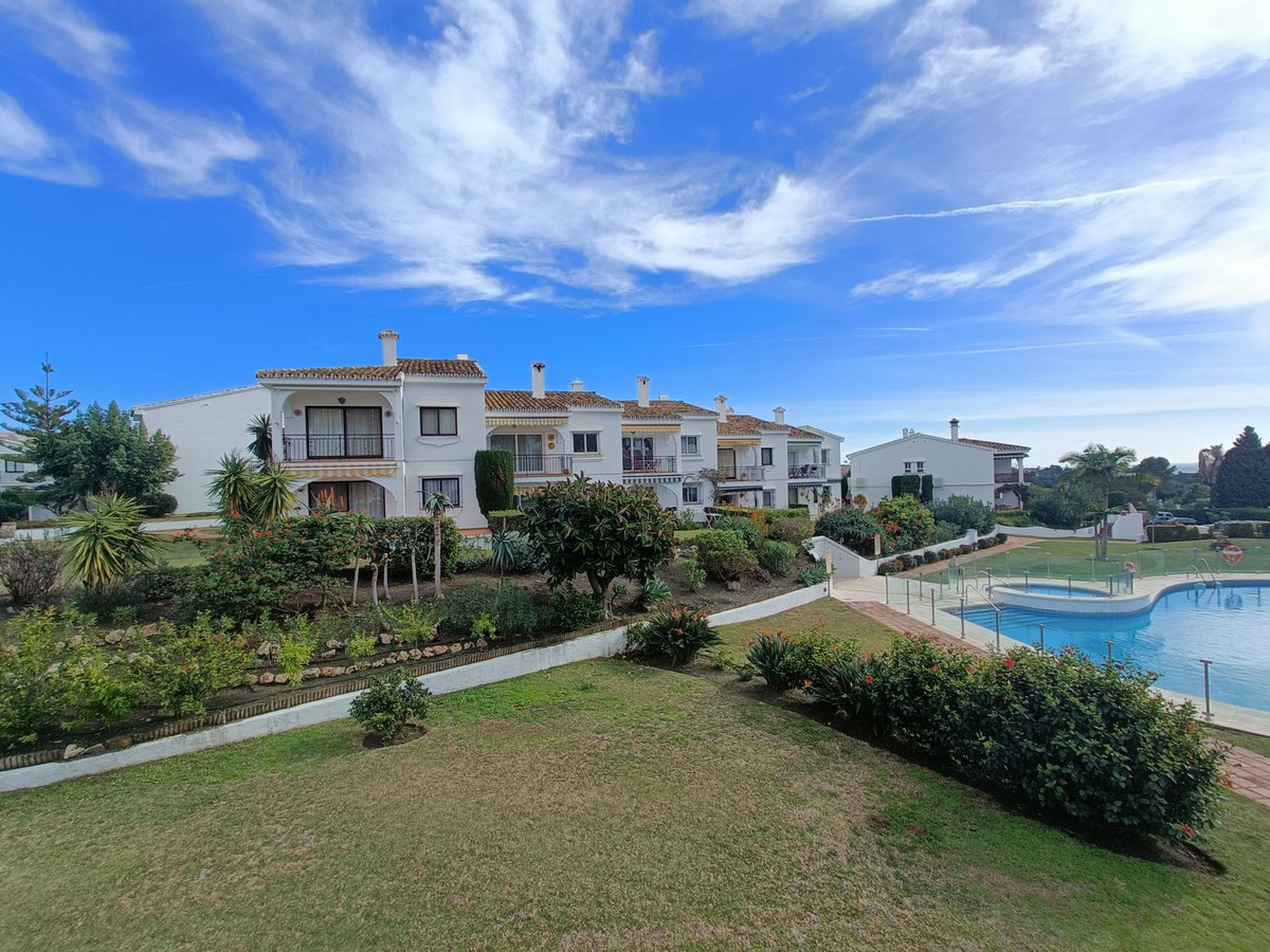 Penthouse for rent in El Paraíso (Benahavís)