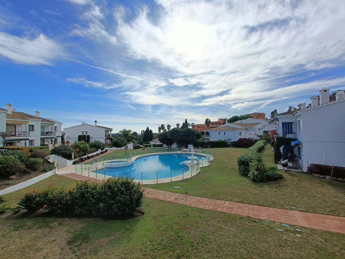 Penthouse for rent in El Paraíso (Benahavís)