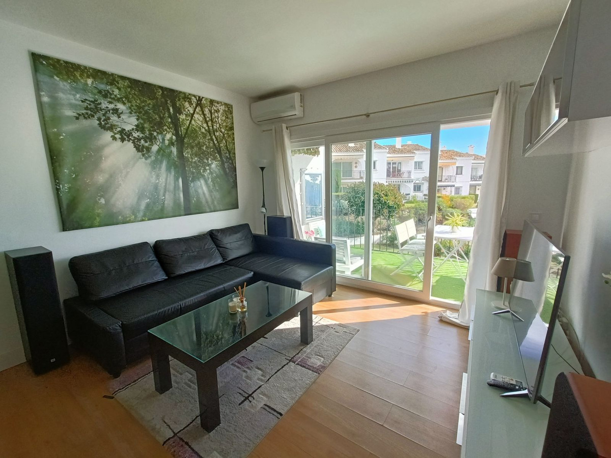 Penthouse for rent in El Paraíso (Benahavís)