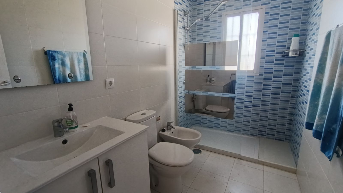 Villa for sale in Estepona
