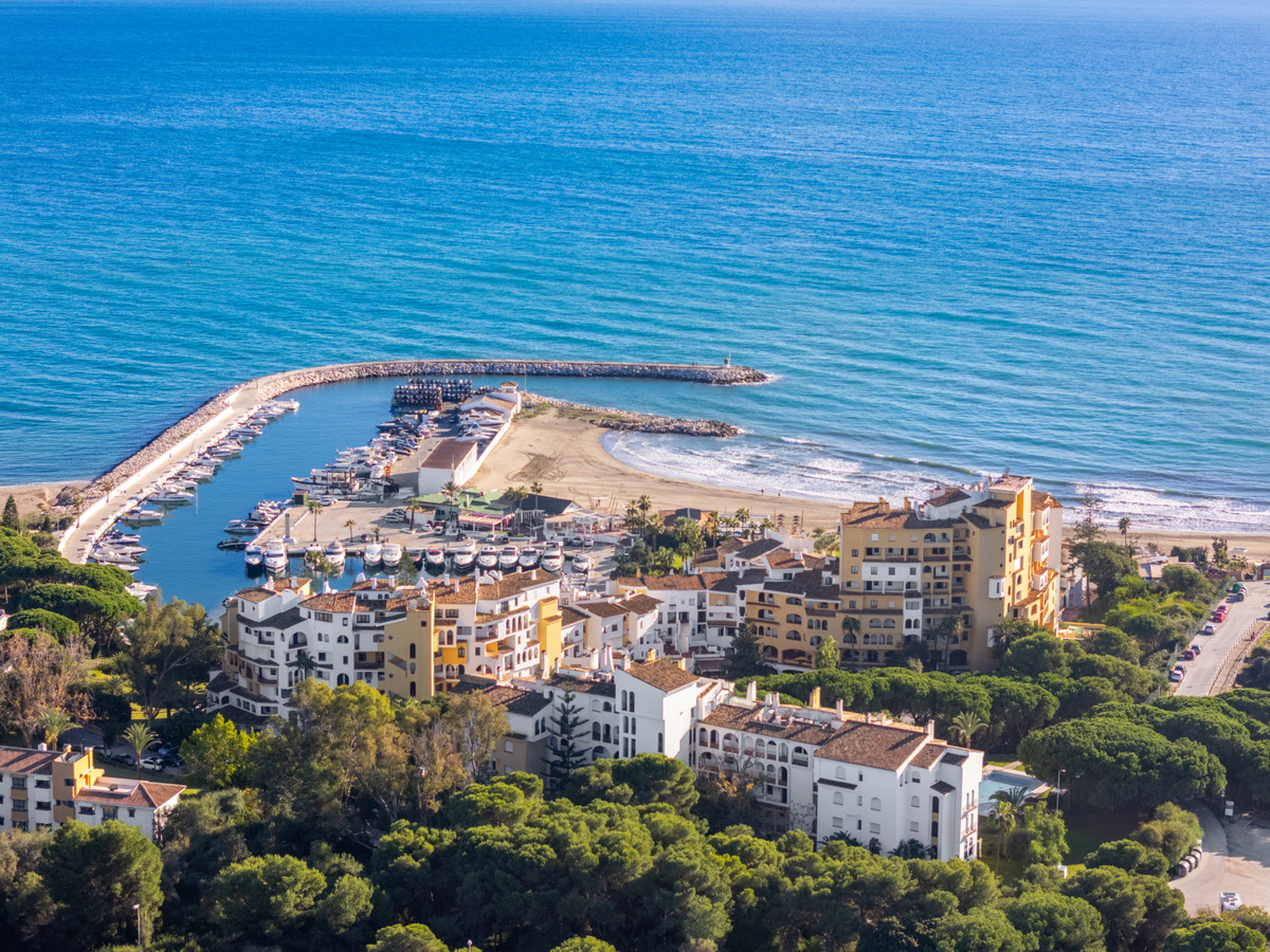 Villa for sale in Marbesa (Marbella)