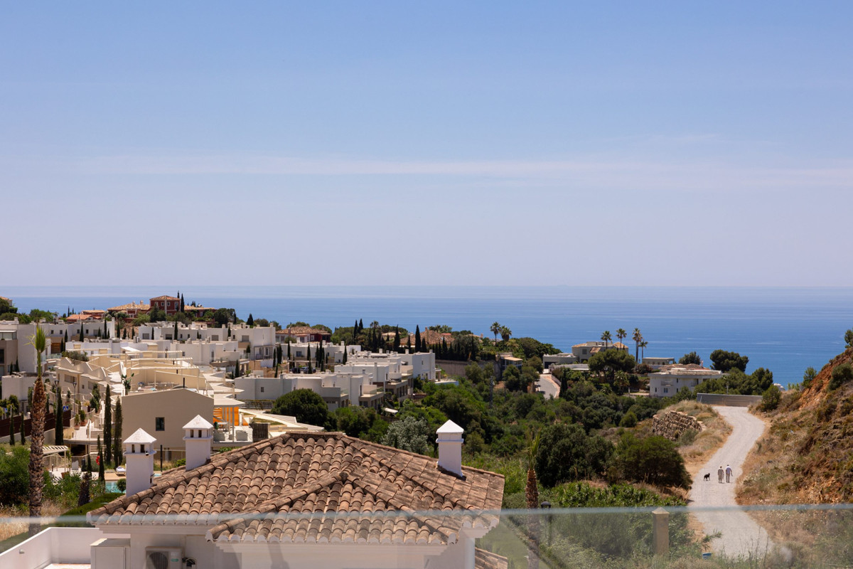 Villa for sale in Mijas