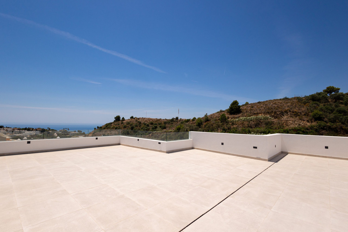 Villa for sale in Mijas