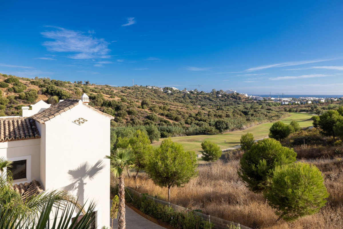 House for sale in Estepona