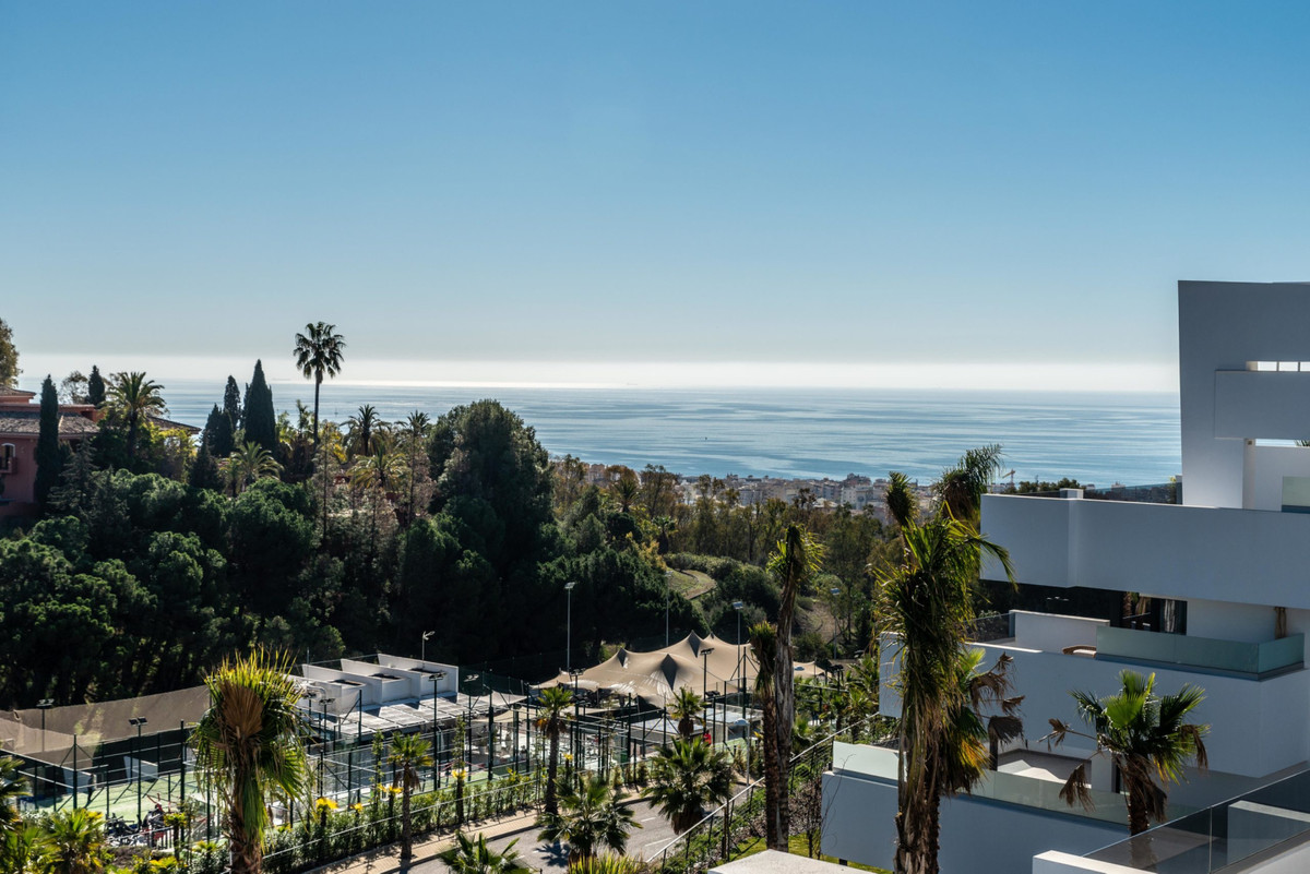 Apartment for sale in Estepona