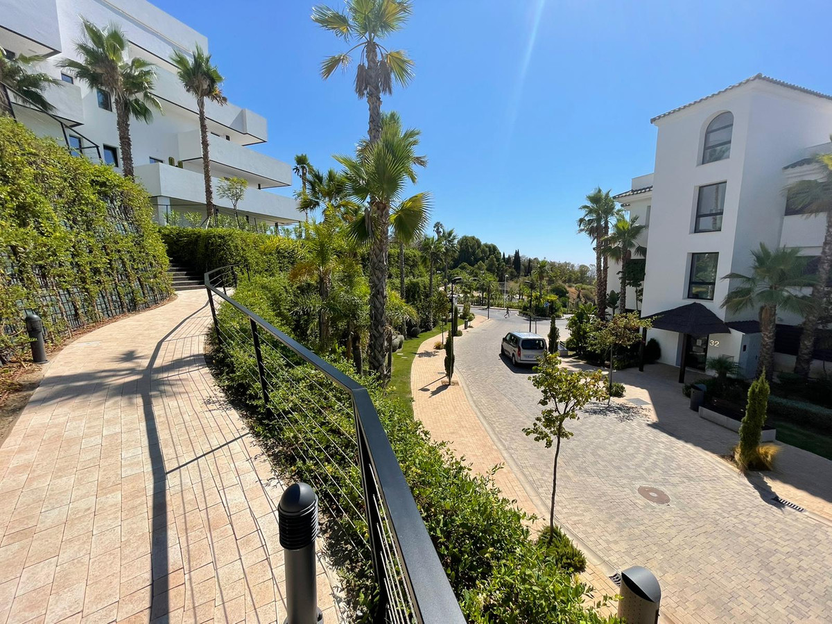 Apartment for sale in Estepona