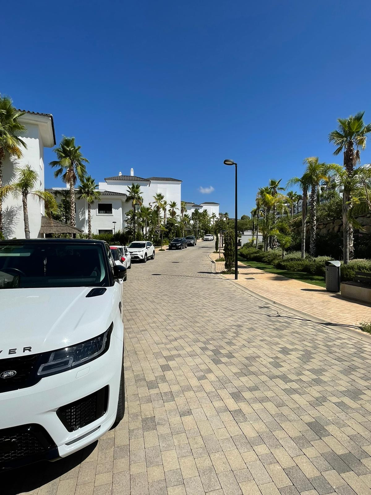 Apartment for sale in Estepona